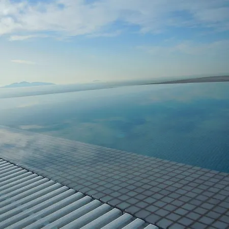 Eos Imerovigli (Santorini)